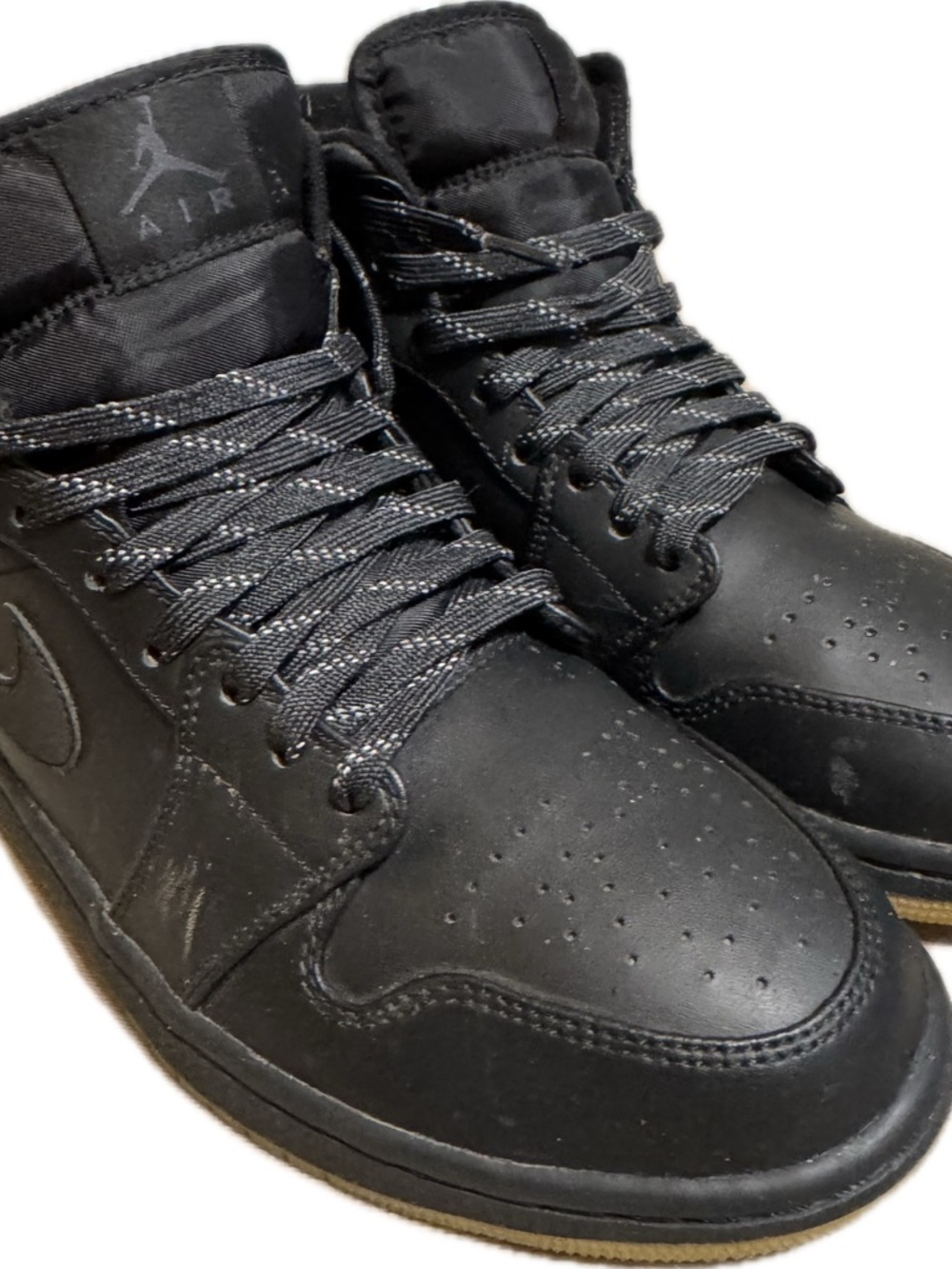Jordan 1 mid winterized black gum